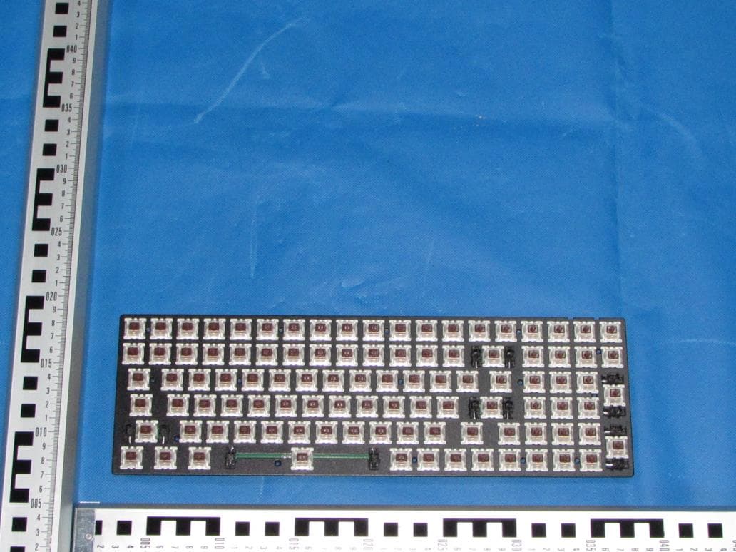 Bluetooth mechanical keyboard - FCC ID 2ASF4-K4 - Shenzhen Bipu Technology Co., Ltd (4)