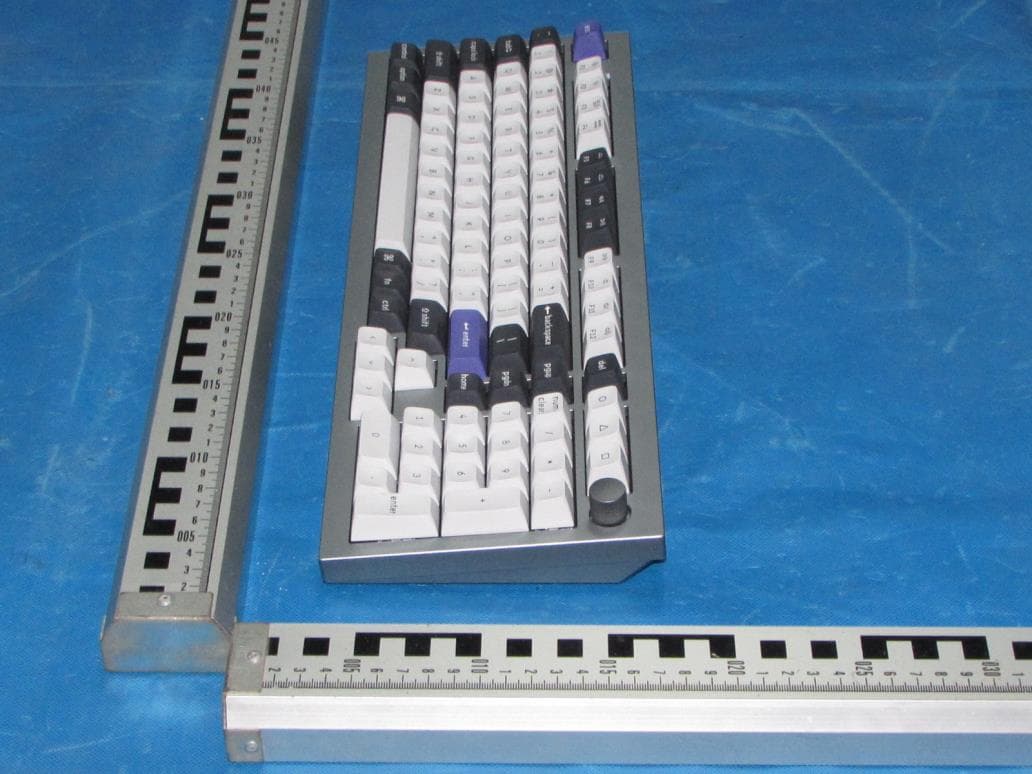 Bluetooth Mechanical Keyboard - FCC ID 2ASF4-Q5PRO - Shenzhen Bipu Technology Co., Ltd (3)