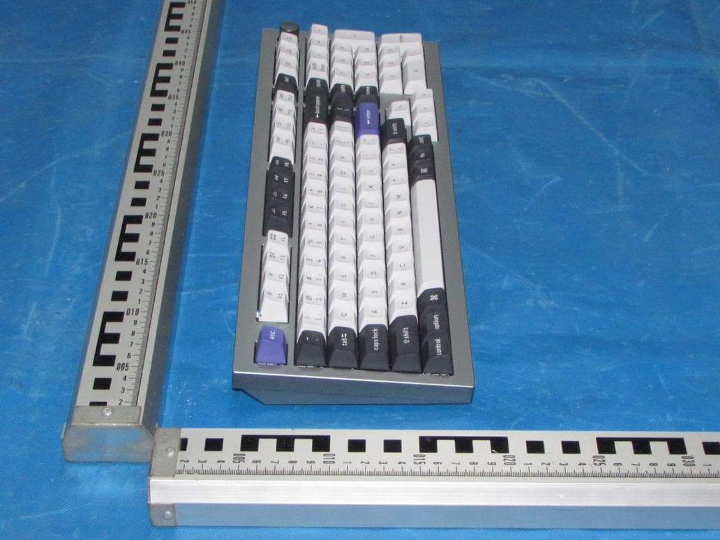 Bluetooth Mechanical Keyboard - FCC ID 2ASF4-Q5PRO - Shenzhen Bipu Technology Co., Ltd (2)
