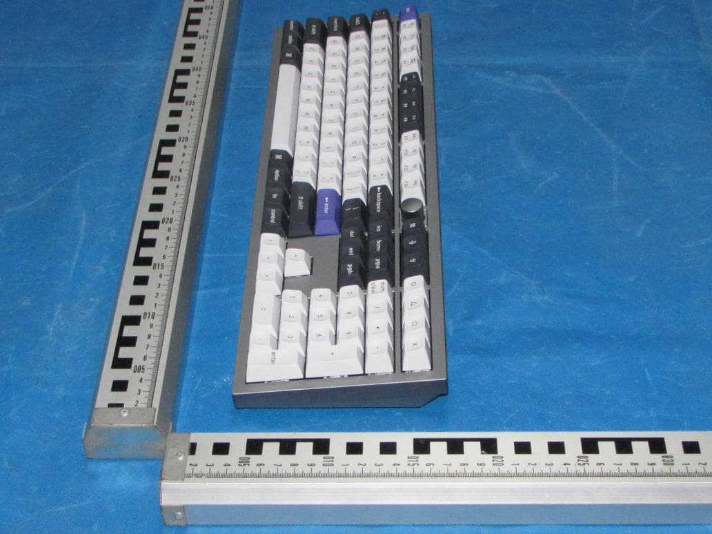 Bluetooth Mechanical Keyboard - FCC ID 2ASF4-Q6PRO - Shenzhen Bipu Technology Co., Ltd (2)