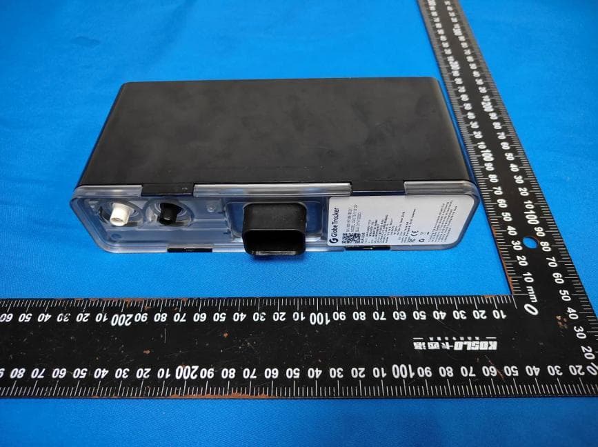 Asset Tracking Device / Data Modem - FCC ID 2ASJR-CM275-1113130 - Globetracker, ApS