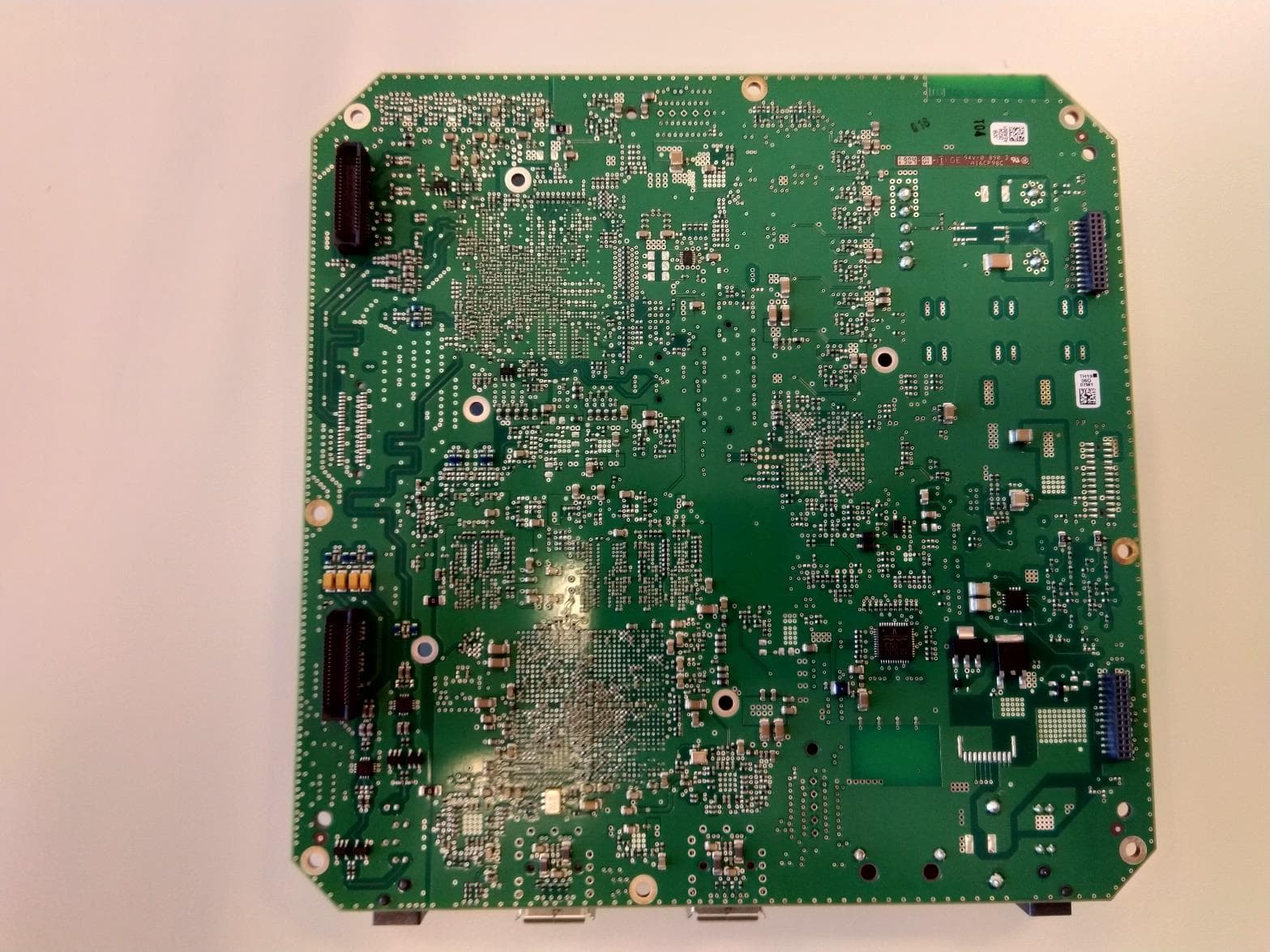 Wavence UBT-T 5.8 -6GHz HP - FCC ID 2ASK5-WAVUBTT58 - Nokia