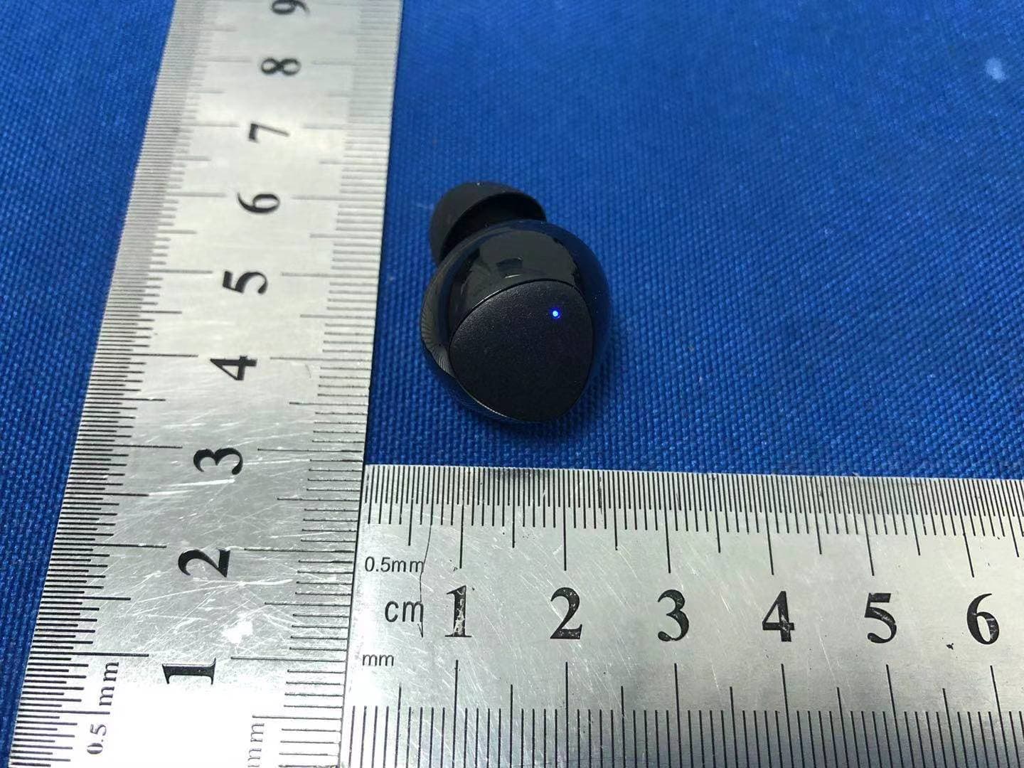 TWS Bluetooth headset - FCC ID 2ASLT-V6R - SHENZHEN XIWXI TECHNOLOGY CO., LTD (3)