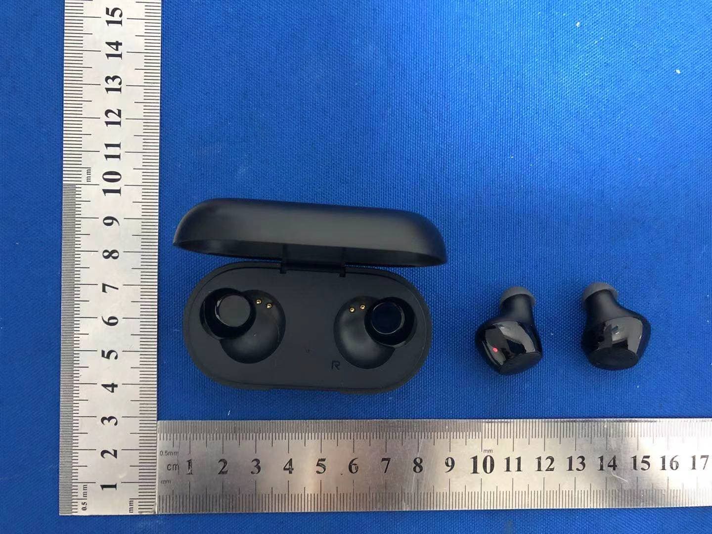 TWS Bluetooth headset - FCC ID 2ASLT-V8 - SHENZHEN XIWXI TECHNOLOGY CO., LTD (3)