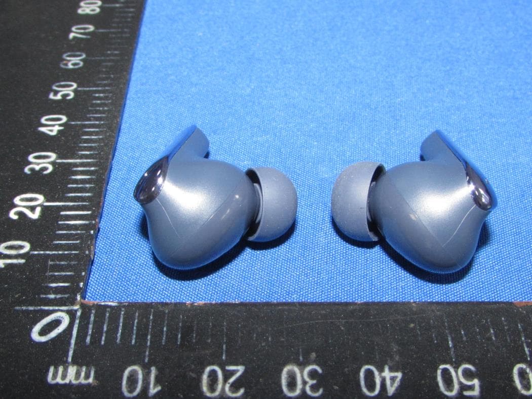 True Wireless Stereo Bluetooth Headset - FCC ID 2ASNB-TA51 - Beijing EROS Technology Co.,Ltd. (5)