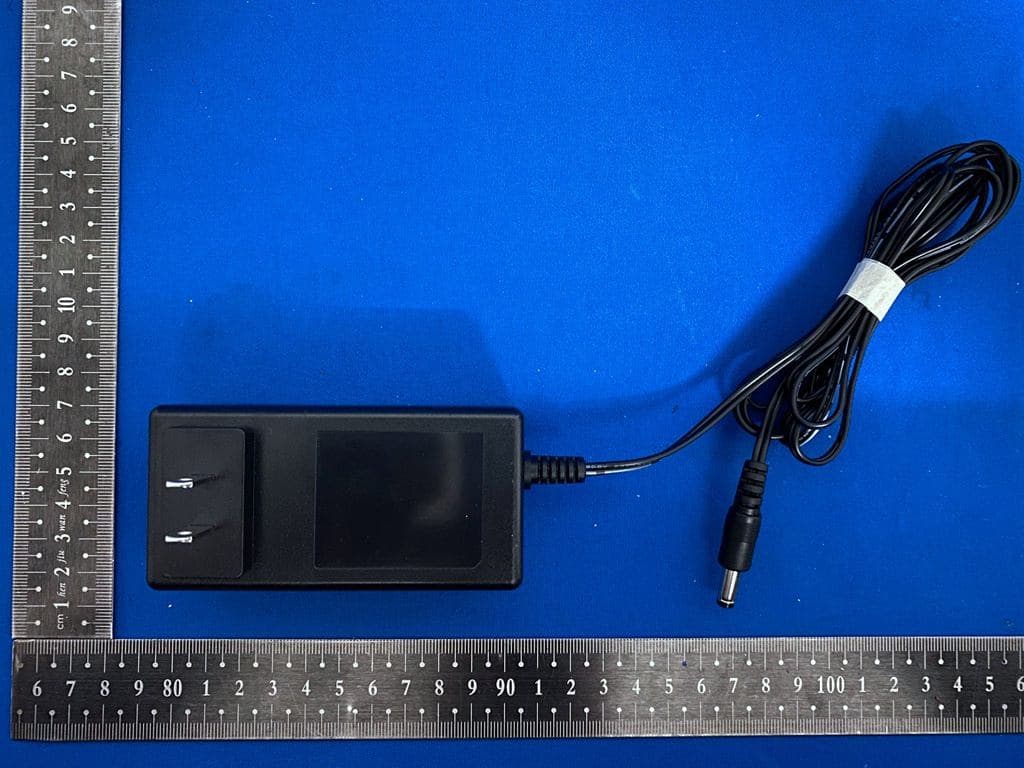 Portable Projector Entertainment System - FCC ID 2ASQA6961473 - PRAISE PERFECTION LIMITED