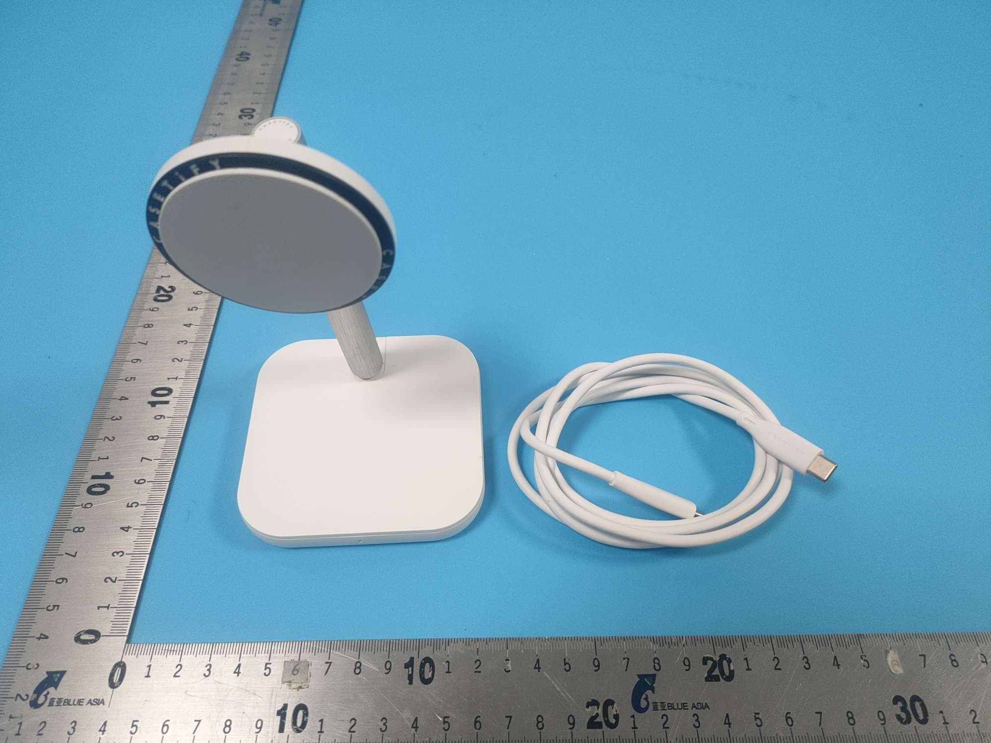 PowerThru TM 2-in-1 Charging Stand - FCC ID 2ASRV-232120FRE - Casetagram Limited (2)