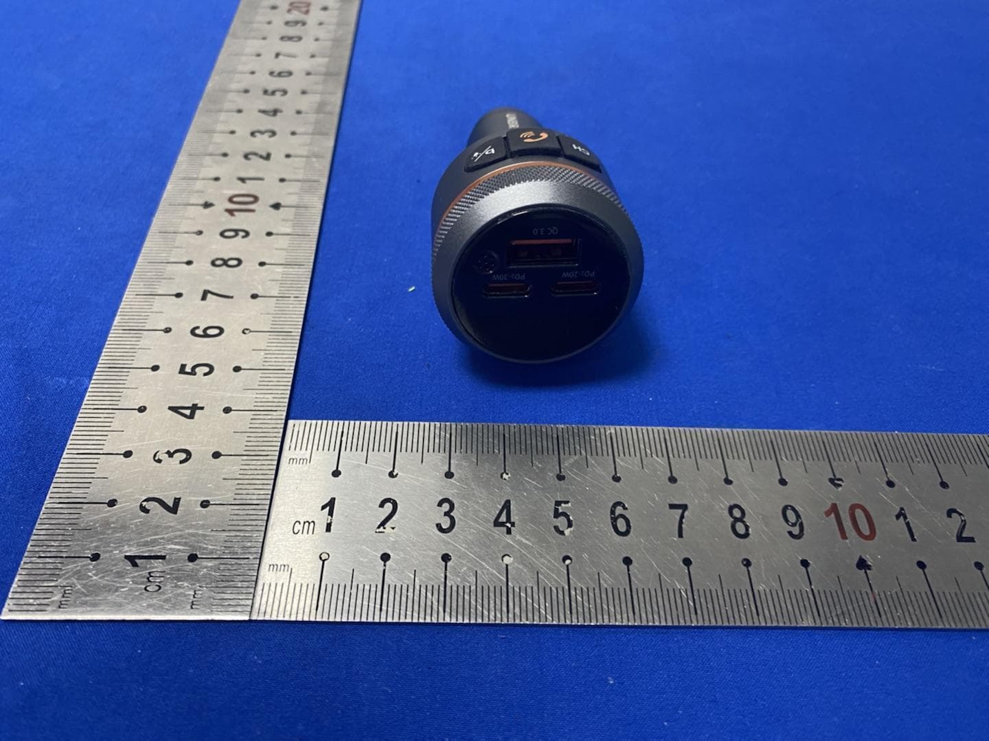 Car Charger - FCC ID 2ASUP-UBCH449 - Shenzhen Leaderment Technology Co.,Ltd. (4)