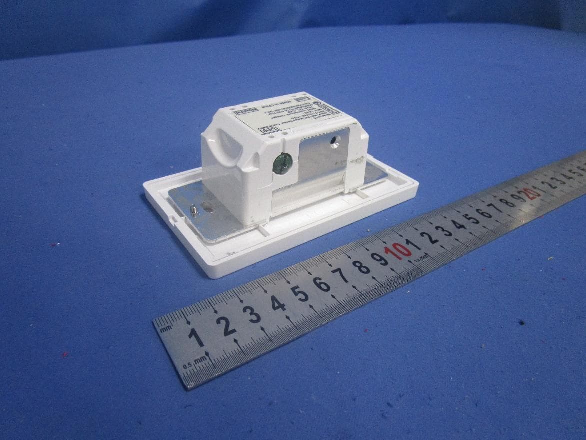 WiFi PIR ON/OFF Switch - FCC ID 2ASVU-U370 - Shenzhen Asia Bright Industry Co., Ltd (2)