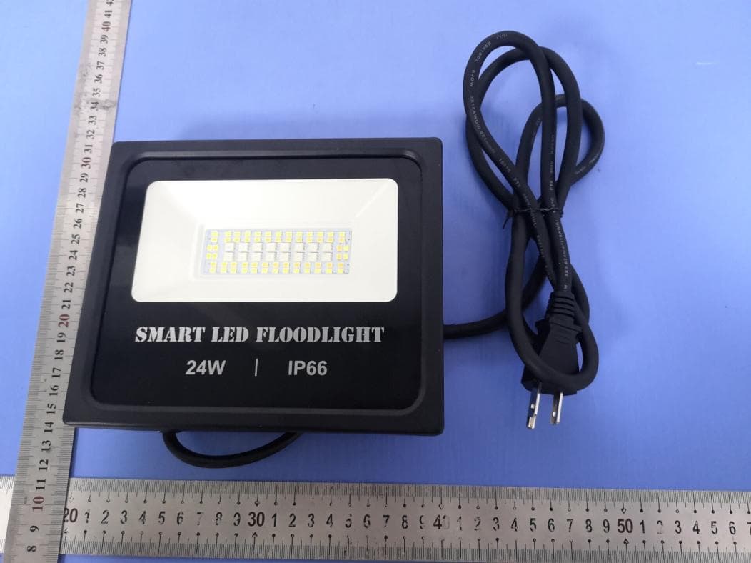BT Mesh Floodlight - FCC ID 2ASVX-ZJMHFA - JM Zengge Co.,Ltd (3)