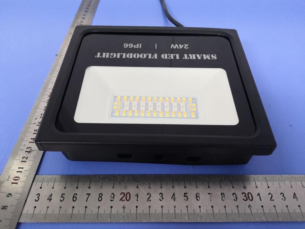 BT Mesh Floodlight - FCC ID 2ASVX-ZJMHFA - JM Zengge Co.,Ltd (2)