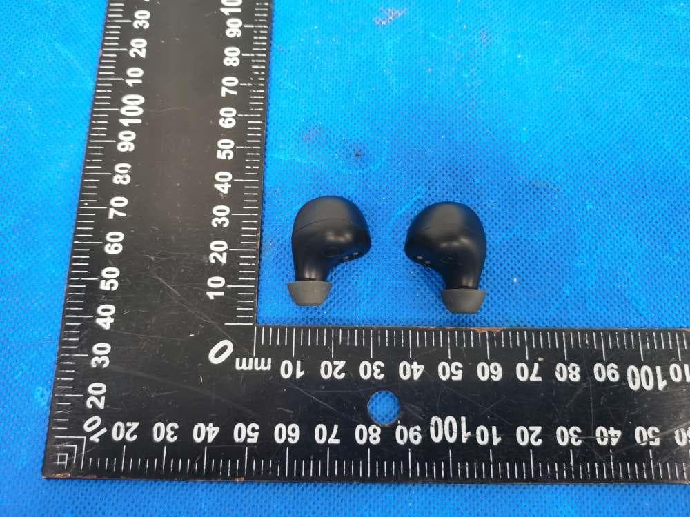 True wireless earphones - FCC ID 2ASWH-INE - Shenzhen Worgo Technology Limited