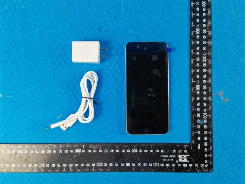 Smart phone - FCC ID 2ASWWSTARK8 - XINCHUANGXIN INTERNATIONAL CO.,LTD (3)