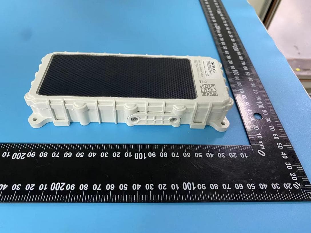 GPS Tracker - FCC ID 2ASWY24SOLARX120 - SHENZHEN TOPFLYtech CO., LIMITED