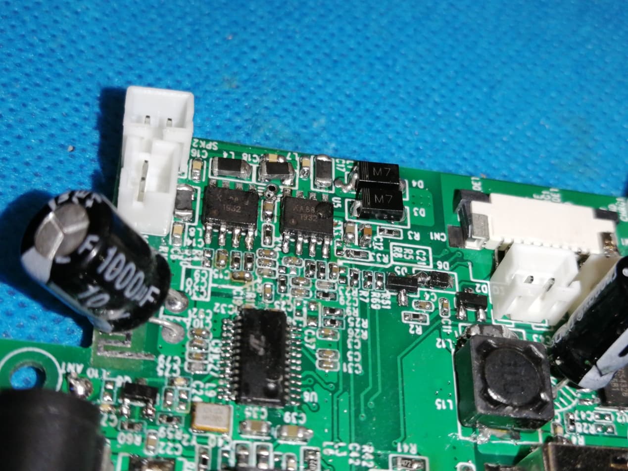 Alarm Clock Radio with wireless charging - FCC ID 2ASXG-WJ108 - Shenzhen Jinlishun Technology Co., Ltd. (2)