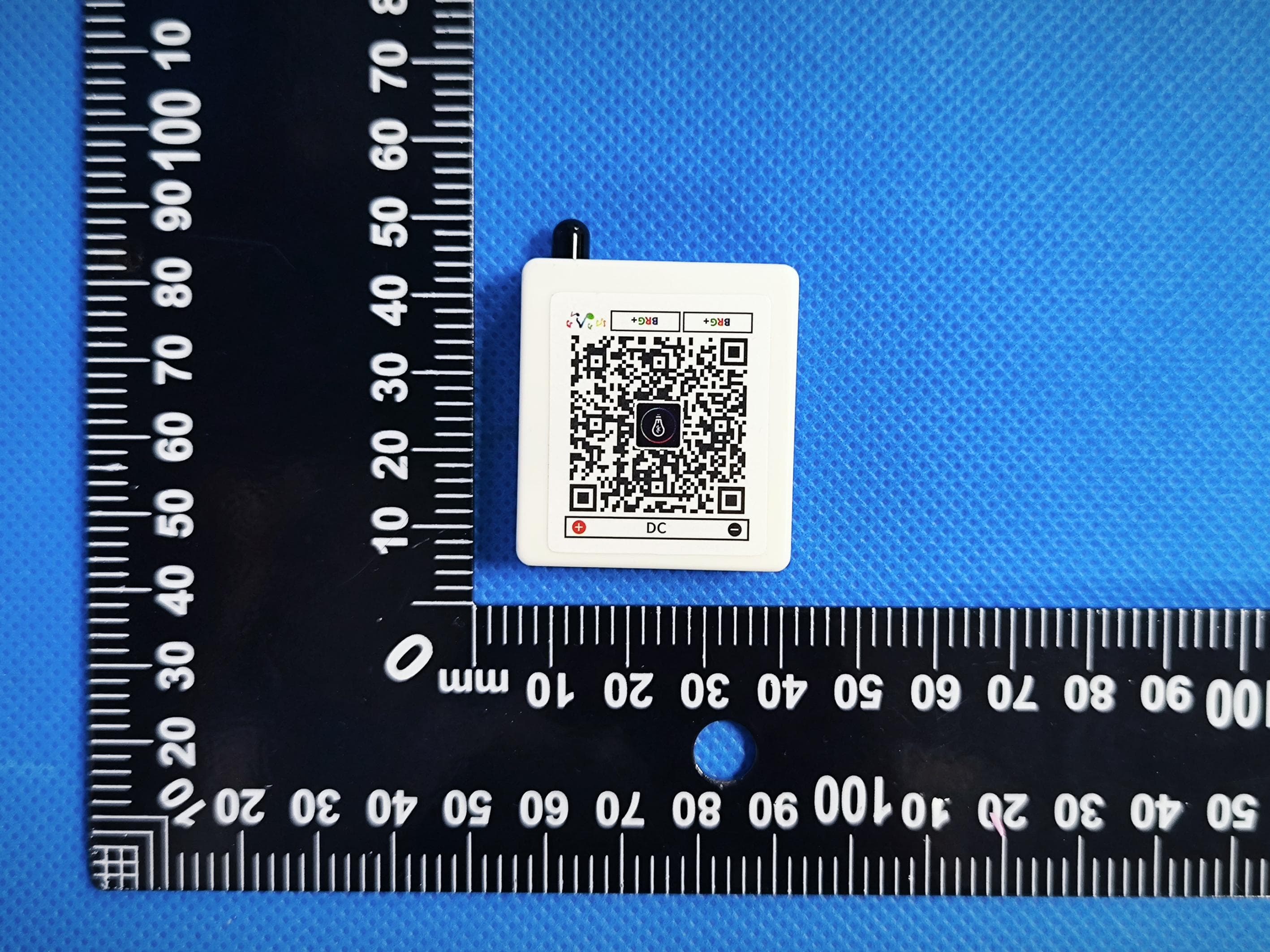 BLUETOOTH LED STRIP LIGHTS - FCC ID 2ASYM-KEXU-COMBO - Shenzhen Qianghe Technology Co., Ltd. (2)