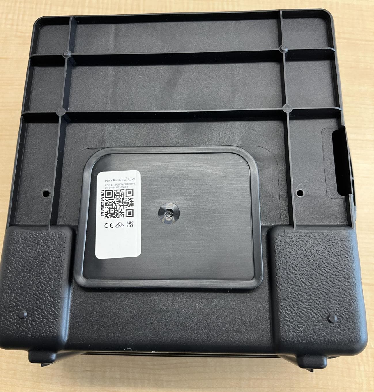 Family of bait and trap-style stations - FCC ID 2ASYW-B01004V2 - Smart Wave Technologies (2)