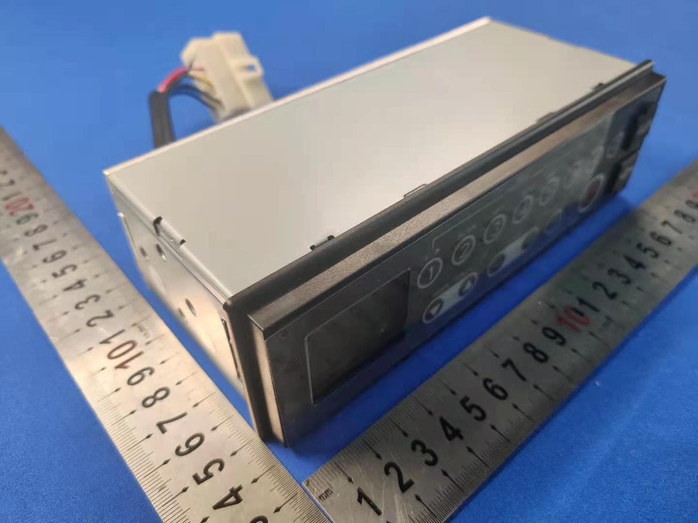 Car Audio - FCC ID 2AT62TD-68 - Shanghai Ortek Electronics Co., Ltd. (3)