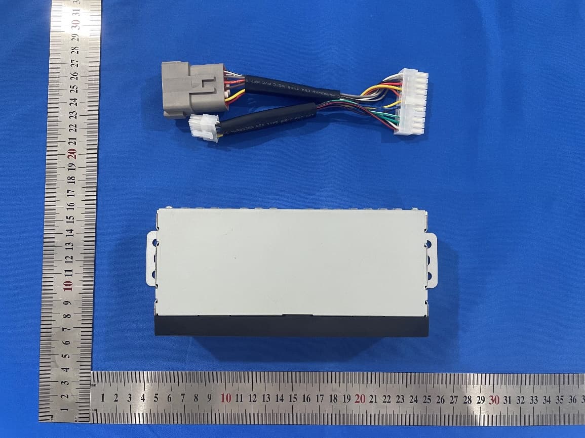 Car Audio - FCC ID 2AT62TN-100 - Shanghai Ortek Electronics Co., Ltd. (2)