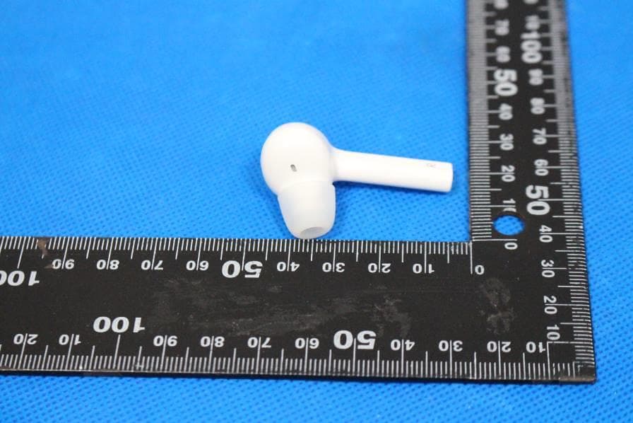 AU-stream - FCC ID 2AT6N-B20 - AUSOUNDS INTELLIGENCE, LLC (5)