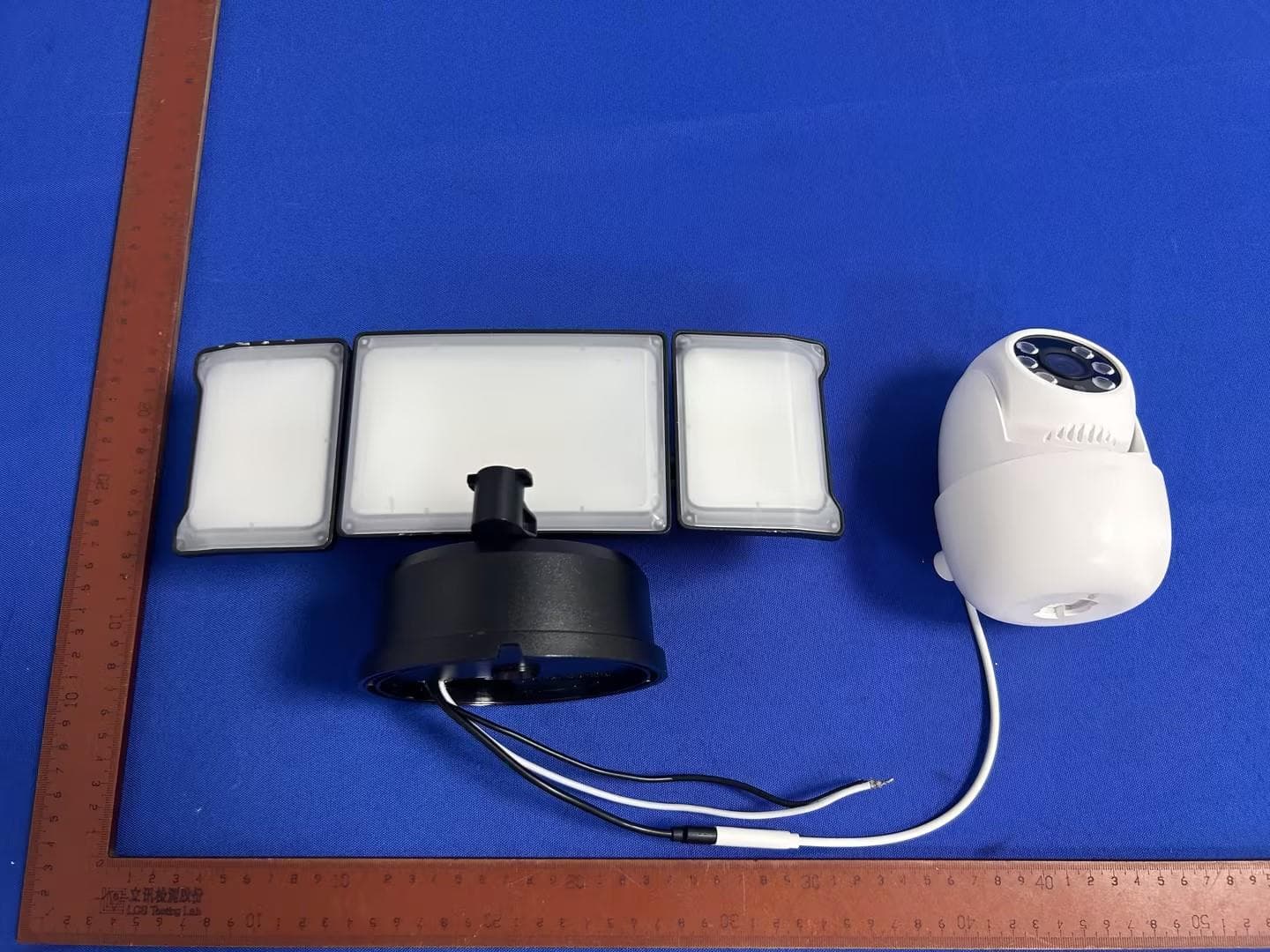 Floodlight Camera - FCC ID 2AT7E-3-LBC65M - shen zhen shi zhi hui duo ke ji you xian gong si (5)
