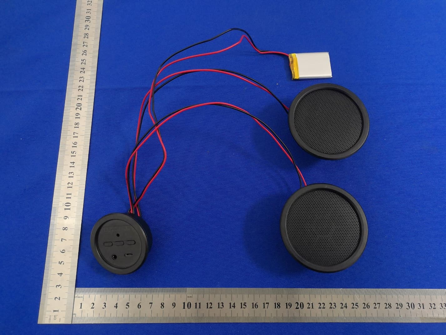 Bluetooth Speaker - FCC ID 2AT7N-50995 - Rockler Woodworking and Hardware (2)