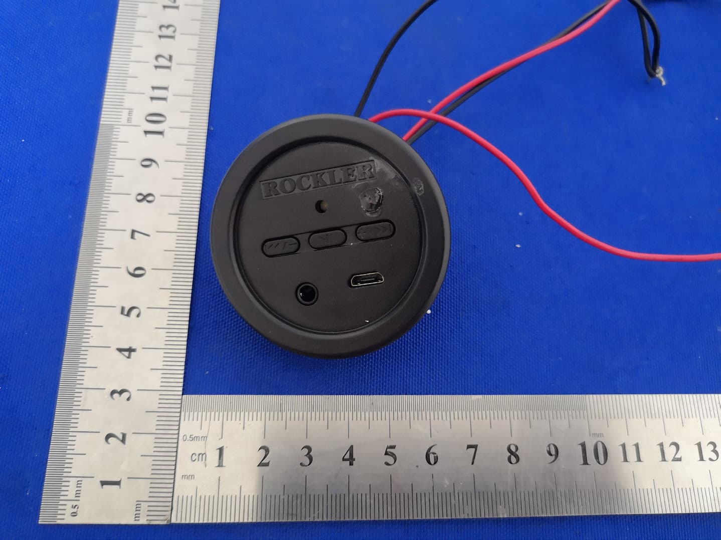 Bluetooth Speaker - FCC ID 2AT7N-57033 - Rockler Woodworking and Hardware (3)