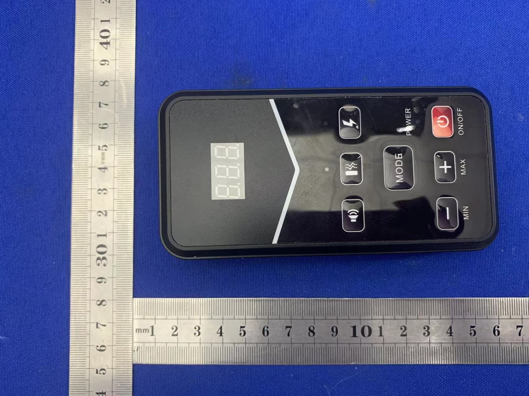 Wireless fence dog training collar - FCC ID 2AT82-895 - Shenzhen New Discovery Pet Products Co., LTD.