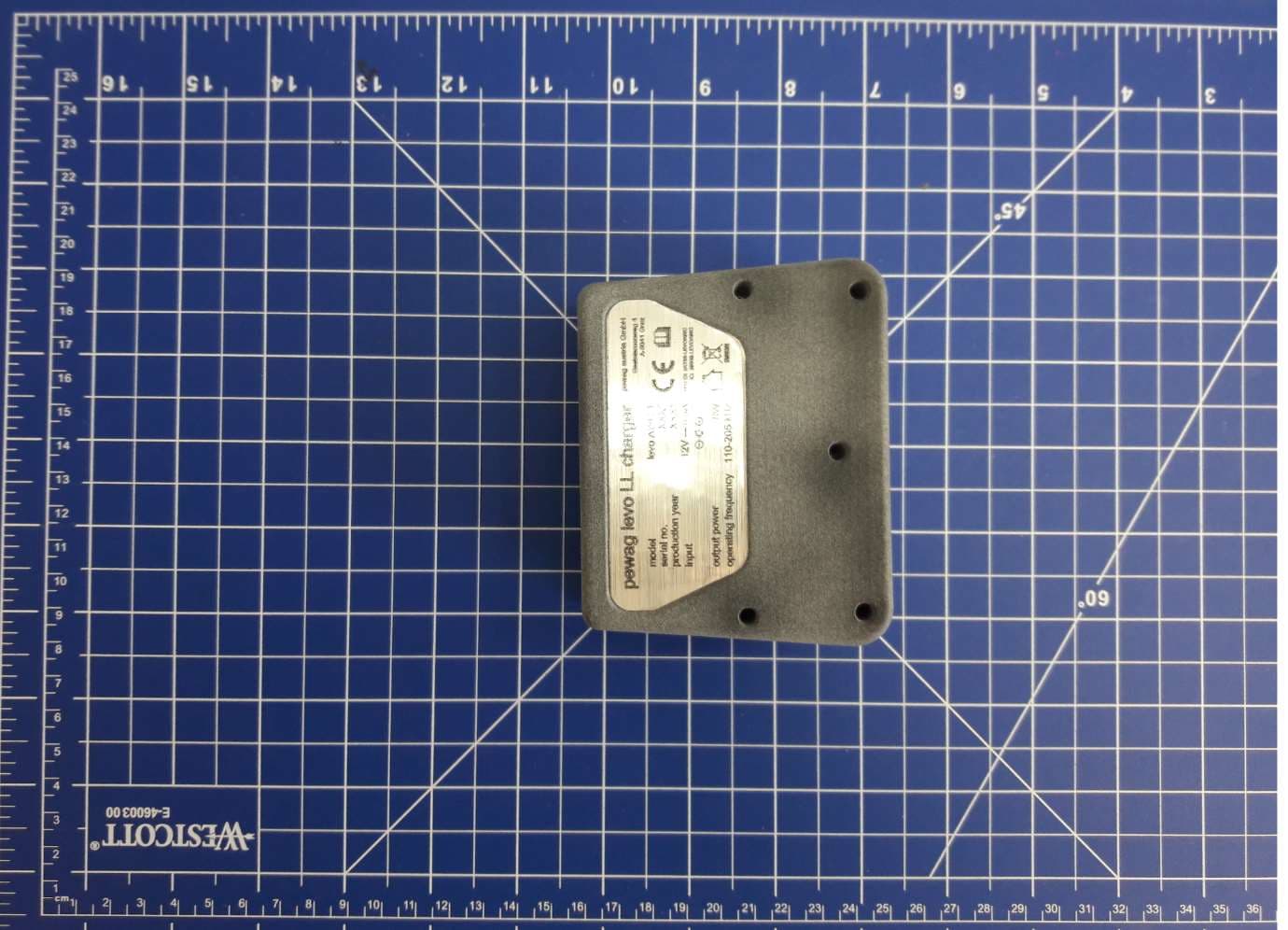 Wireless Charger - FCC ID 2AT89-LEVOAWC - pewag austria GmbH (5)