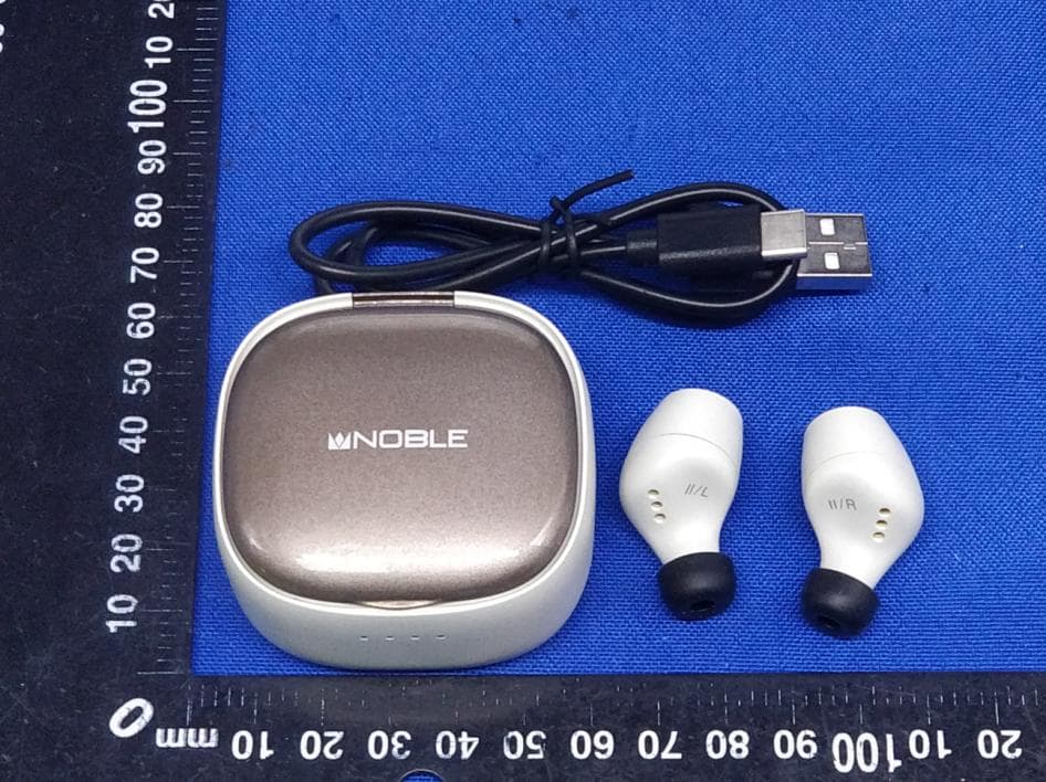 Bluetooth earphone - FCC ID 2AT8X-FALCONII - Noble HiFi. LLC