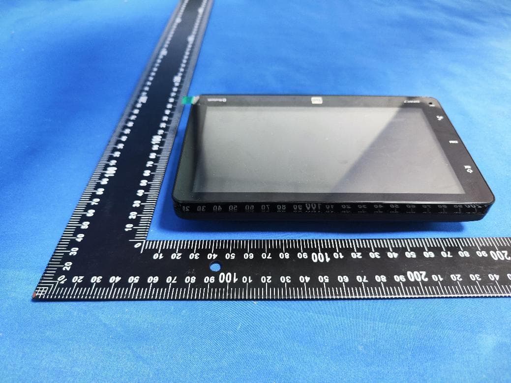Car multimedia player - FCC ID 2AT9B-AV1435 - MAXMADE AUTO ELECTRONICS CO.,LTD. (2)