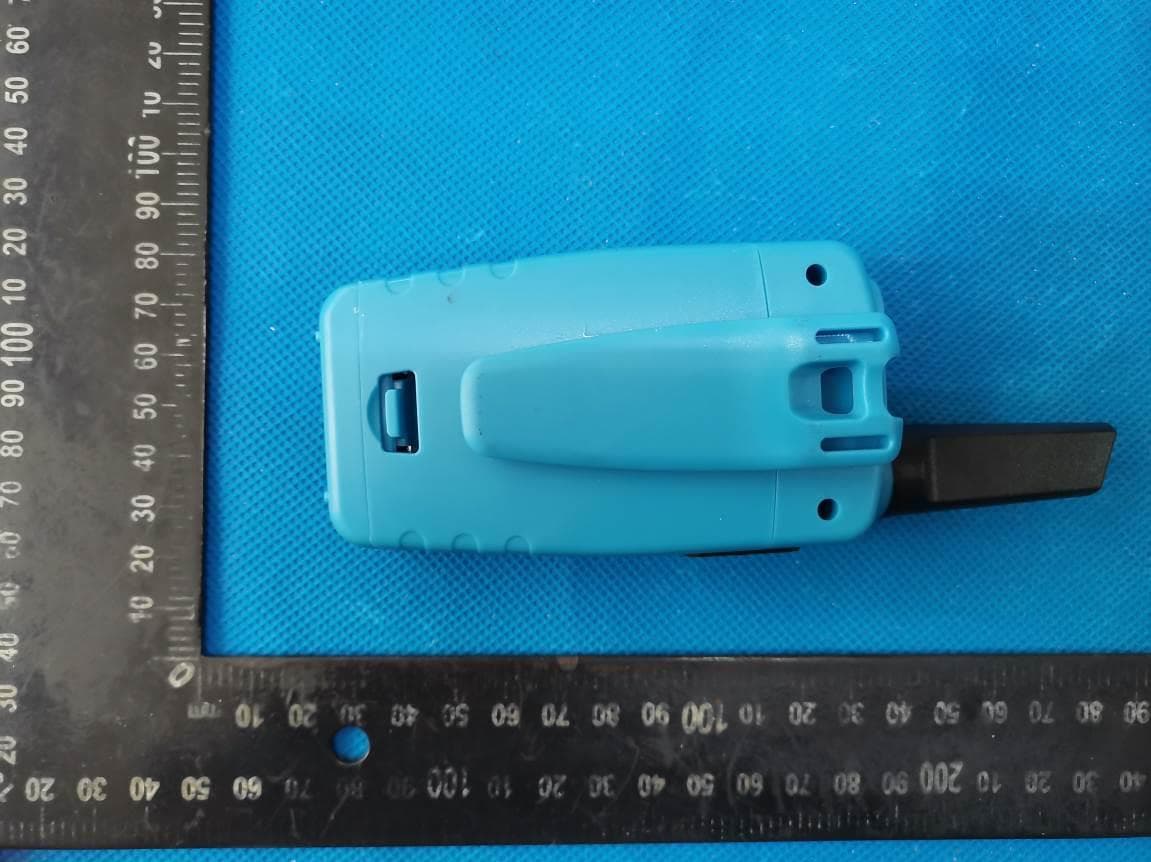 Walkie talkie - FCC ID 2AT9H-UUT51818 - Shenzhen Unison Technology Co., Ltd. (4)