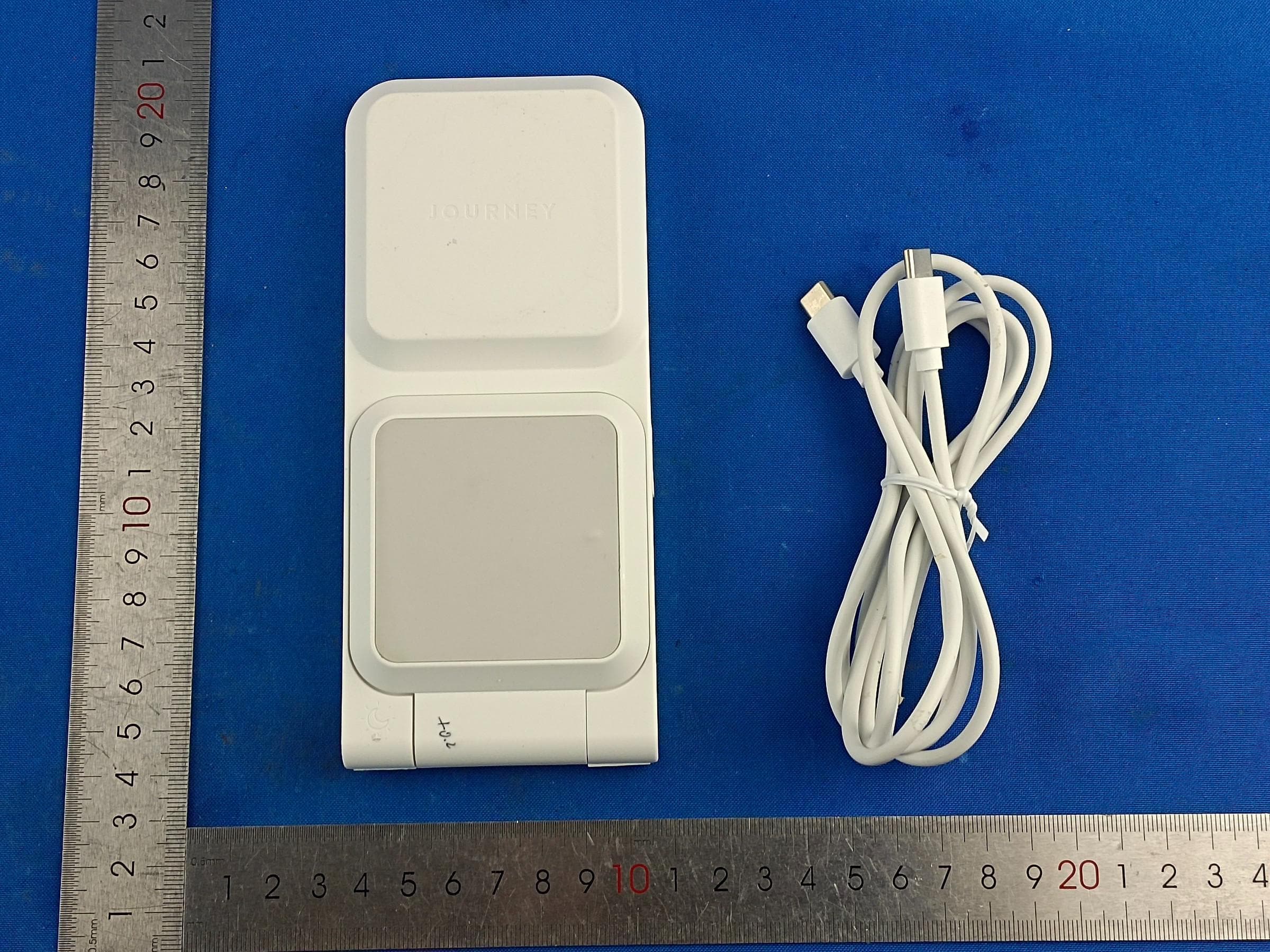 JOURNEY ARIA 3-IN-1 WIRELESS CHARGING STATION - FCC ID 2ATCA-JPTWC3 - ALOGIC Corporation Pty Ltd.