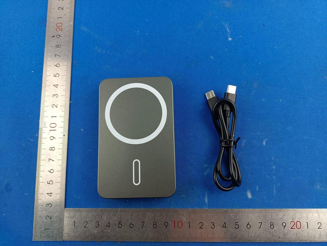 JOURNEY FORTIX SEMI-SOLID STATE MAGNETIC POWER BANK 10,000 mAh - FCC ID 2ATCA-JSSMPB10 - ALOGIC Corporation Pty Ltd.