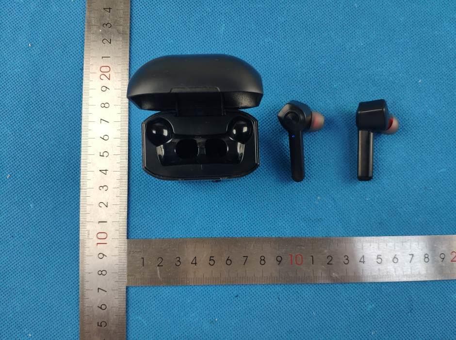 Truly Wire-Free Earbuds - FCC ID 2ATD3-IAEBT300 - D.P.I.(H.K.) Limited (3)