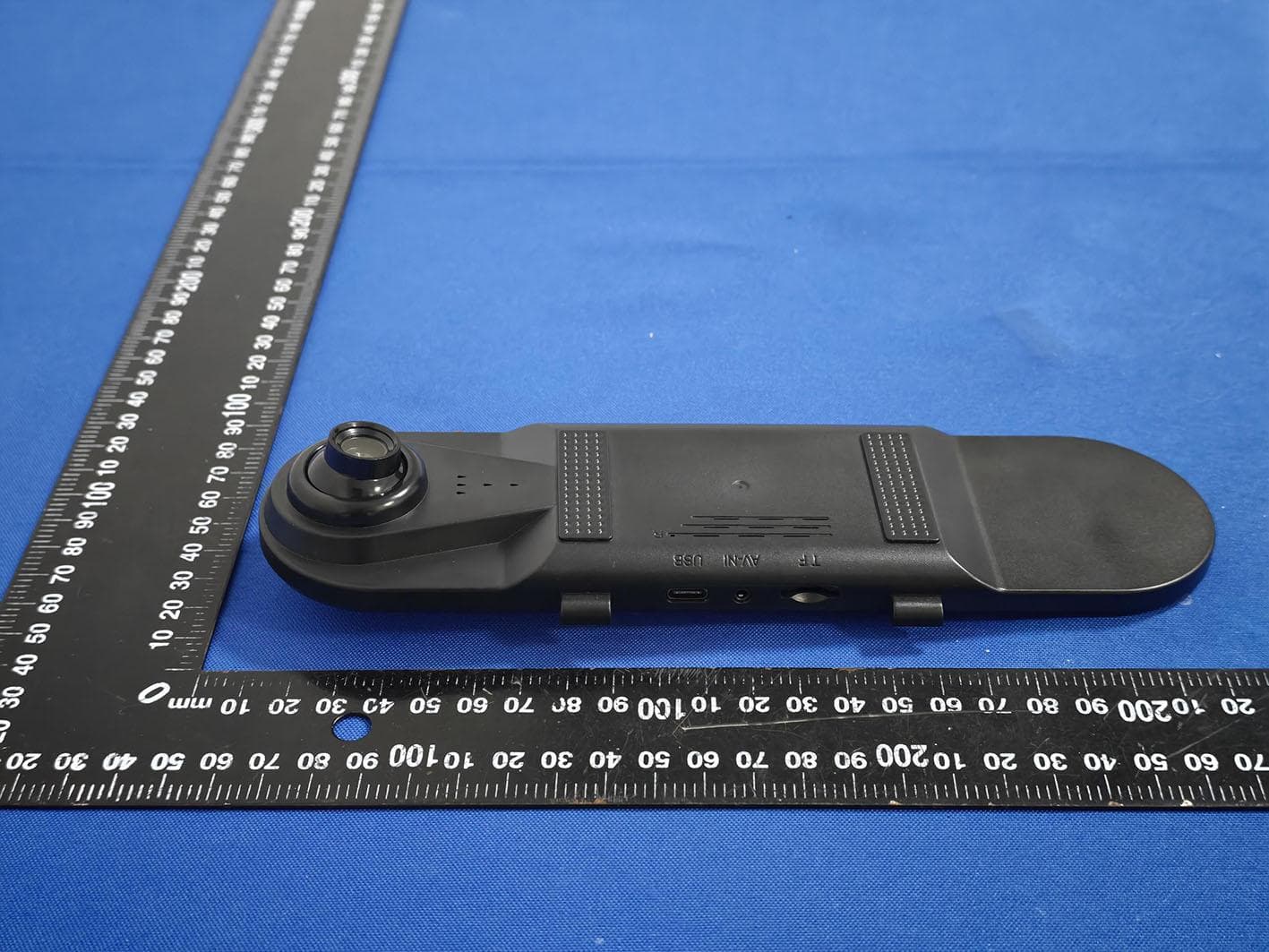 DASH CAM - FCC ID 2ATDT-V18 - Shenzhen Hengxin Weiye Digital Co., LTD. (3)