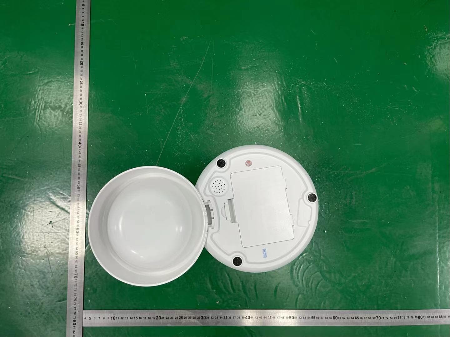 Automatic Pet Feeder - FCC ID 2ATE8-W80-W - Linsun Smart Technology Co.,LTD (2)