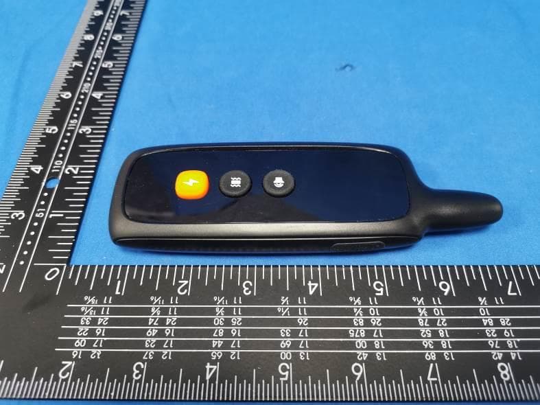 remote dog training collar - FCC ID 2ATEO-DT310 - Dongguan Dogreat Electronic Technology Co., Ltd (2)