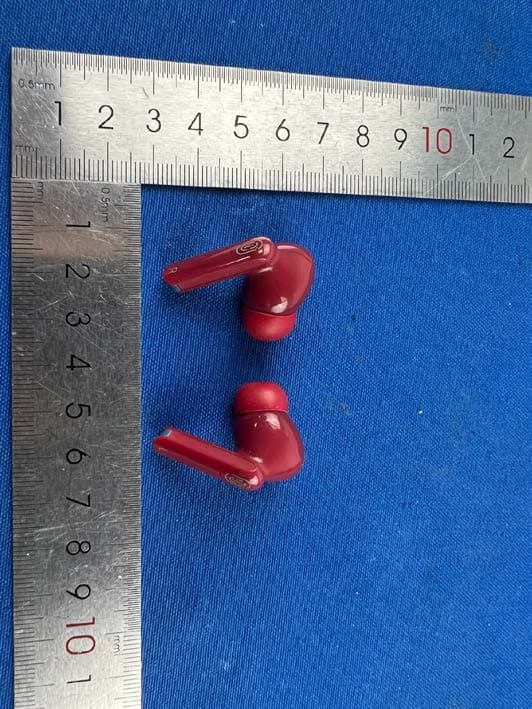 TRANSLUCENT TWS EARBUDS - FCC ID 2ATF5-68553 - SRP COMPANIES