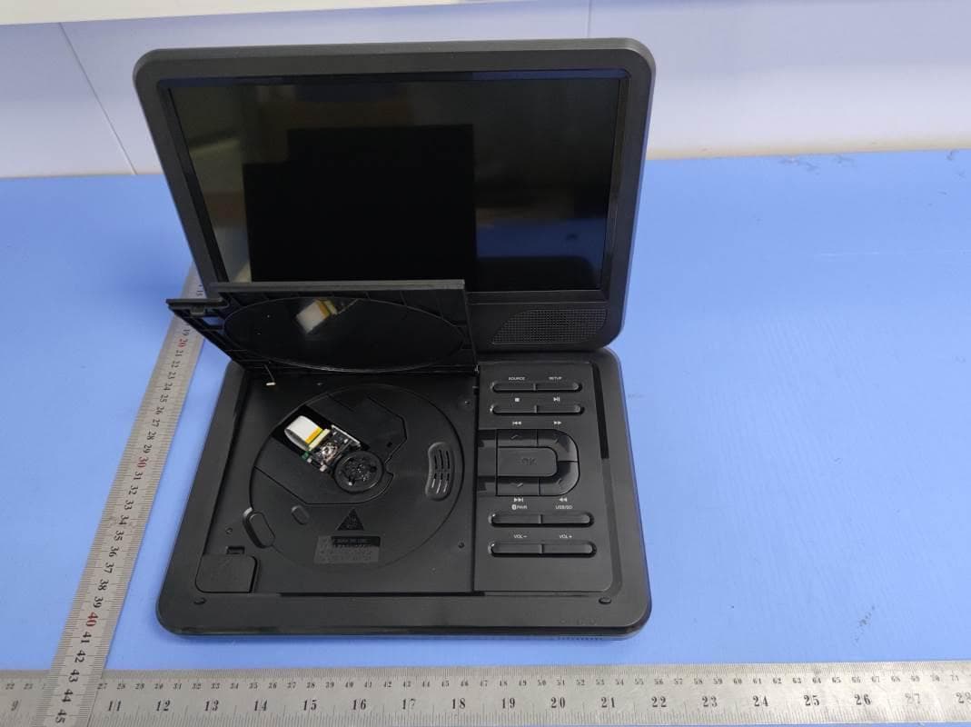 PORTABLE DVD PLAYER - FCC ID 2ATFT-PDB1077B - Shenzhen Kejinming Electronic Co.,Ltd (2)