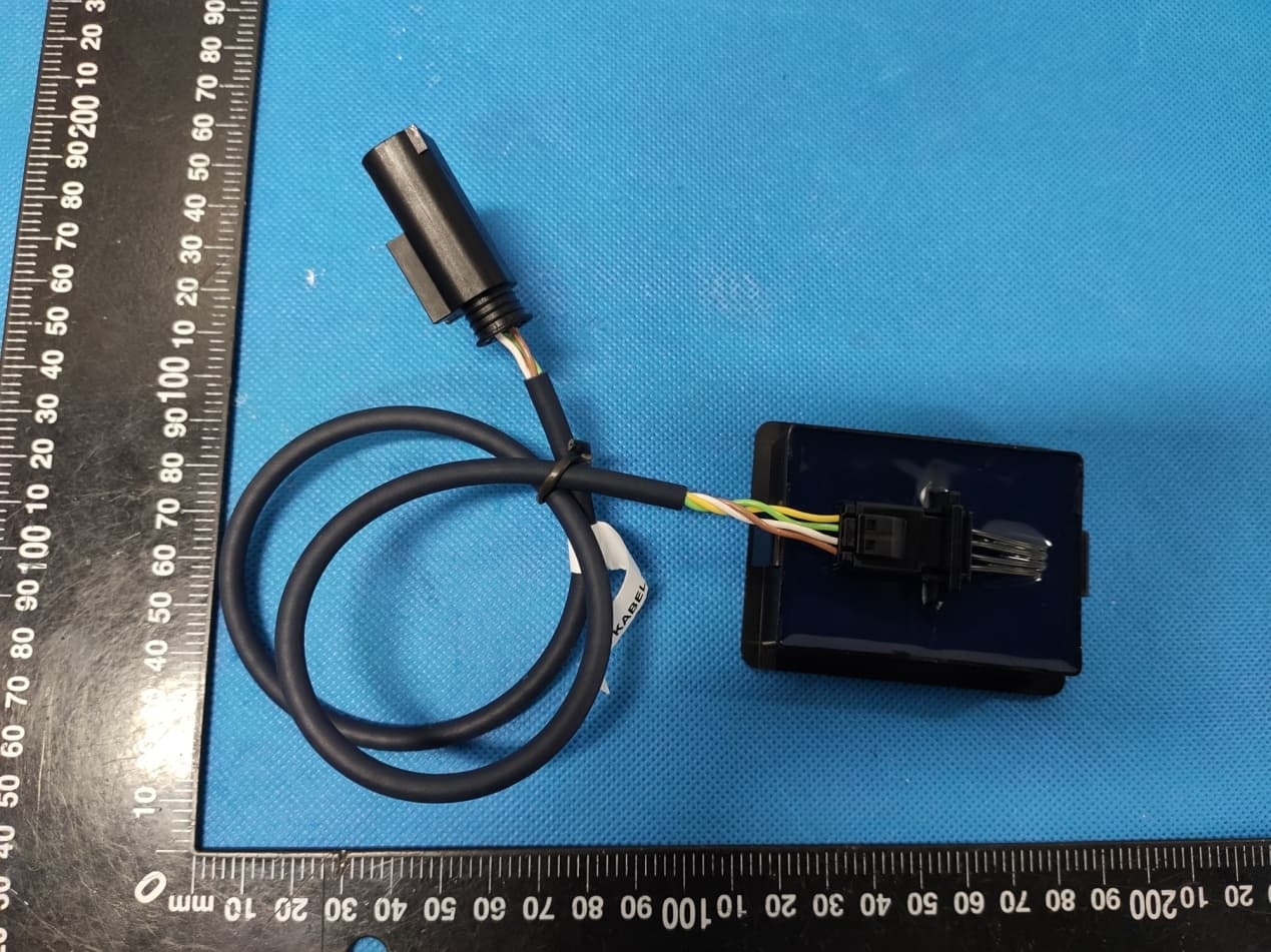 AES Multi frequency RFID Reader CAN Device - FCC ID 2ATGK-SA2-F - AES GmbH