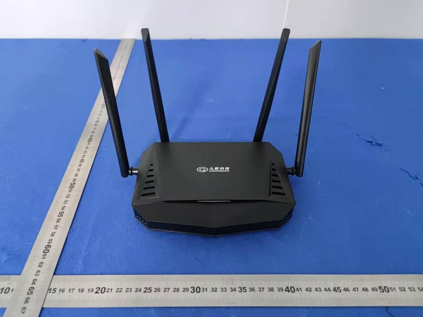 AX WIFI Router - FCC ID 2ATGV-UM9030 - UNIONMAN TECHNOLOGY CO., LTD (3)