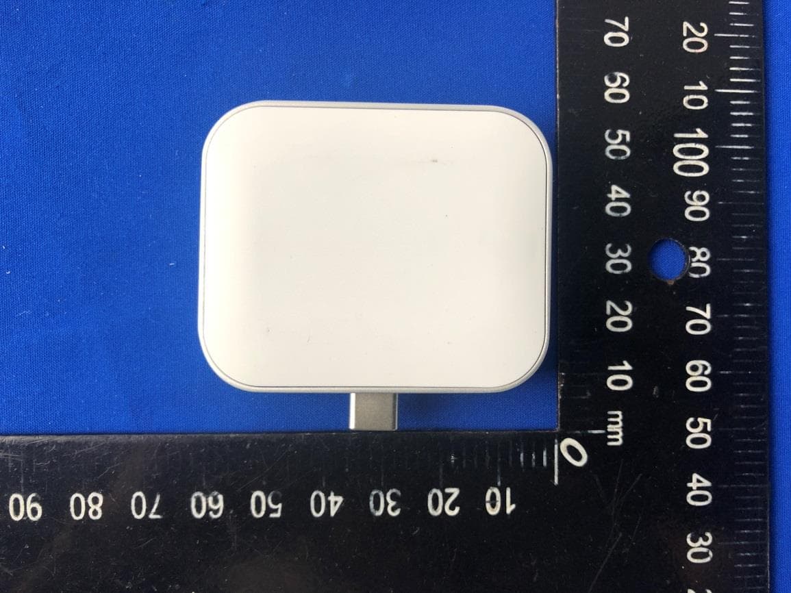wireless charging pad - FCC ID 2ATGY-AWC1058 - UBIO LABS, INC. (2)