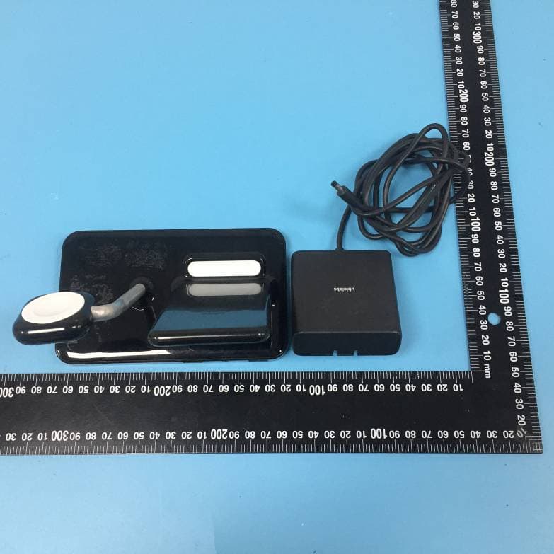 Wireless Charging Stand - FCC ID 2ATGY-AWC1069 - UBIO LABS, INC. (2)