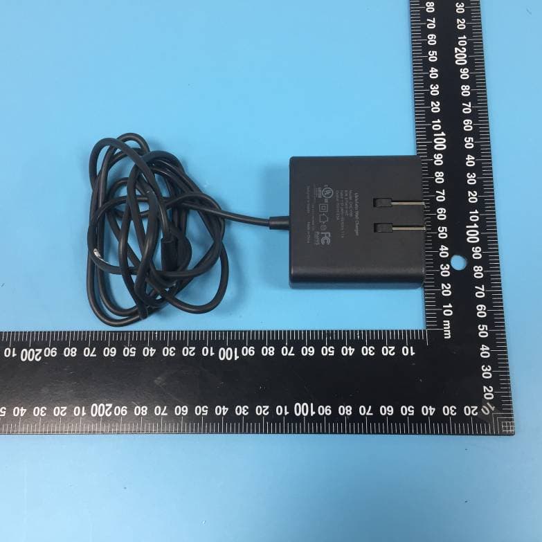 Wireless Charging Stand - FCC ID 2ATGY-AWC1069 - UBIO LABS, INC. (3)