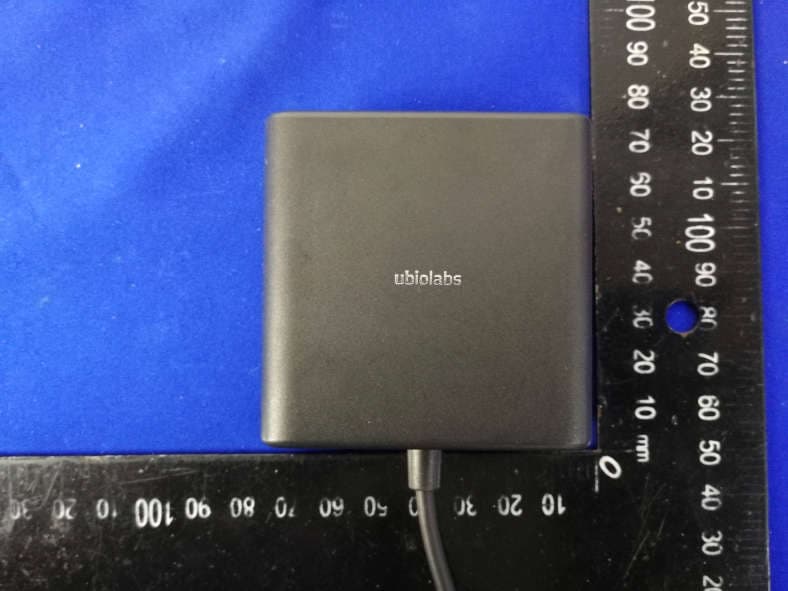 Wireless Charging Pad - FCC ID 2ATGY-AWC1098 - UBIO LABS, INC. (5)