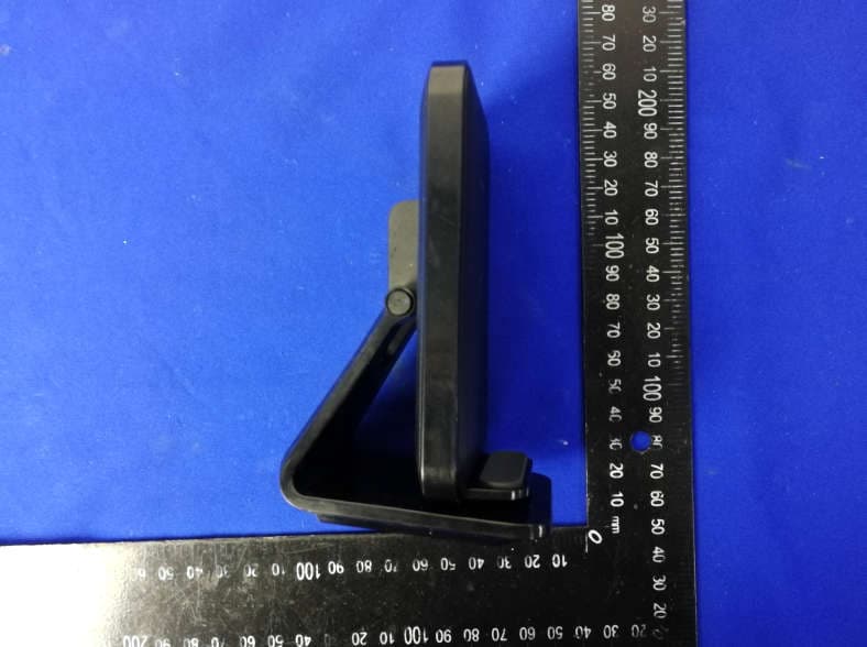 Wireless Charging Stand - FCC ID 2ATGY-AWC1102 - UBIO LABS, INC. (5)