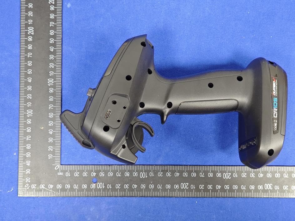 Pistol Grip Transmitter - FCC ID 2ATHV-CR10S - SHENZHEN DUMBO MODEL CO., LTD. (4)