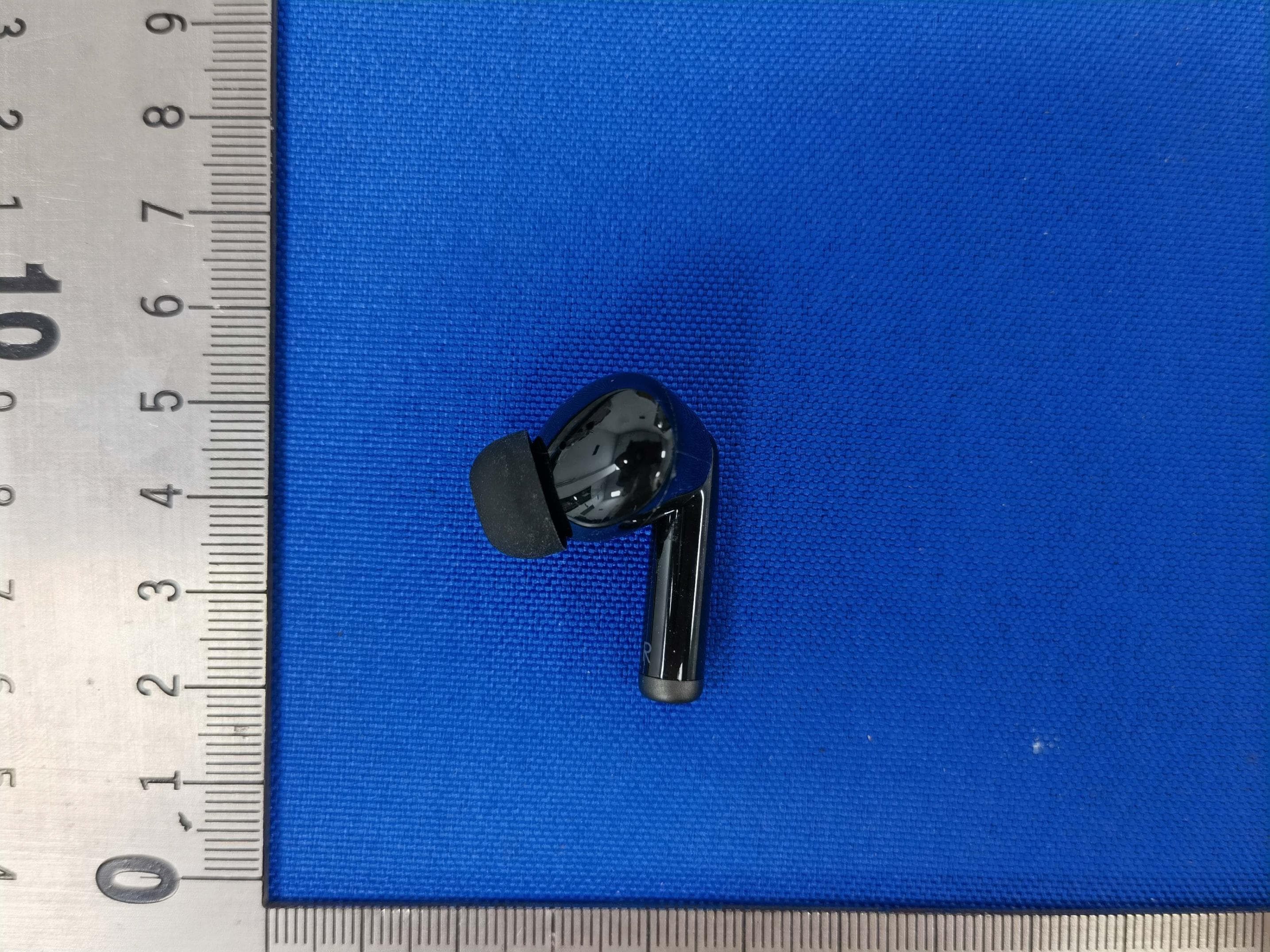 wireless earbuds - FCC ID 2ATIH-EP-N6R - Aukey Technology Co.,Ltd. (2)
