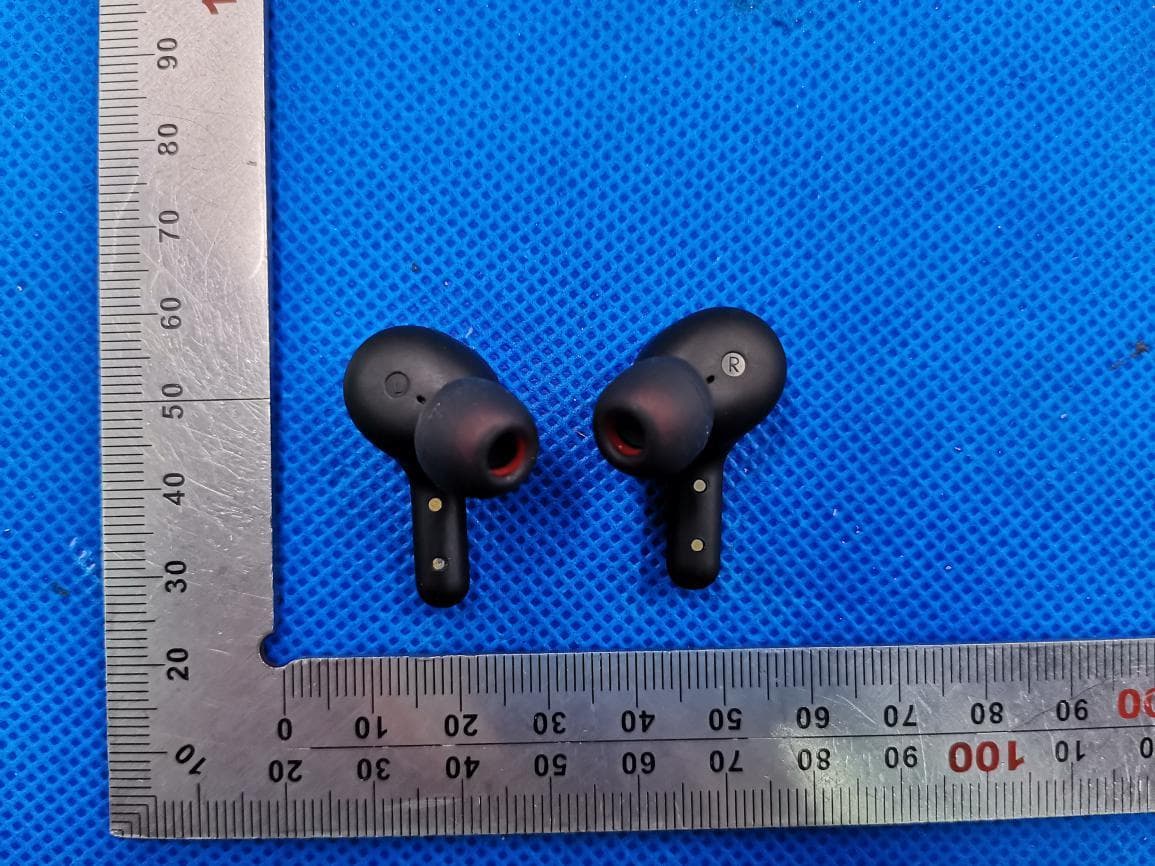 Wireless Earbuds - FCC ID 2ATIH-EPT25 - Aukey Technology Co.,Ltd.